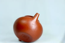 Load image into Gallery viewer, "Ming Zhu Teapot" made by Teacher Hui Xiang Yun, which uses Da Hong Pao Zhu Ni and has a capacity of 120cc.