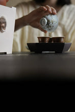 Load image into Gallery viewer, Tongxinshe Teahouse Recommends: Purple Clay Octagonal Four-legged Tea Boat – The Quiet Stability Hiding in the Tea Setting
