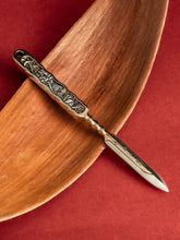 Load image into Gallery viewer, The Mysterious Guardianship in the Ancient Rhyme of Tea Fragrance - The Shitolin Tea Knife of Tongxin She Teahouse