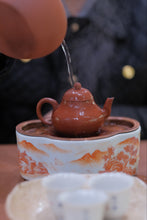 Load image into Gallery viewer, 2016 Lao Banzhang Tea: The Legendary Flavor of the King of Pu'er