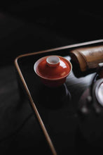 Load image into Gallery viewer, Tongxin Tea House | Appreciation of Jingdezhen's Handmade Coral Red Gaiwan