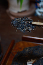 Load image into Gallery viewer, Tongxin She Tea House Collection: 2002 China Tea "Big Red Seal" Raw Pu'er, 8g Sample Available