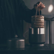 Load image into Gallery viewer, Tongxin She Teahouse: Encountering the Ancient Charm and Tea Aroma of JIELAN Tea Tin