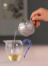 Load image into Gallery viewer, The Millennium - old Ingenuity in the Silver Teapot, Brewing a Good Taste of Time Dragon - soaring Gold - and - Silver Inlaid Pure Silver Teapot”