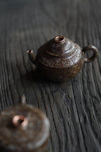 Load image into Gallery viewer, Tongxin She Recommendation | Jingdezhen "Serene Emptiness" Teapot