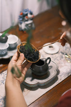 Load image into Gallery viewer, 1985 Phoenix Dancong Aged tea/Limited quantity sale.