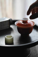 Load image into Gallery viewer, Tongxin Tea House | Appreciation of Jingdezhen's Handmade Coral Red Gaiwan