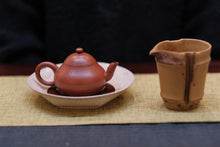 Load image into Gallery viewer, Treasures of Tongxin She Teahouse: Ye Xiangkun's Handmade Small Coal Kiln Zhuni Pear - shaped Teapot