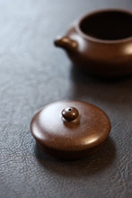 Load image into Gallery viewer, Copy of Mr. Jie Ming's work "Dwarf Pear" Capacity 150cc, old purple clay from the 1970s Zisha Factory