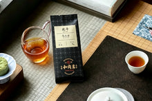Load image into Gallery viewer, Tongxinshe Teahouse Premium Selection He Gangyan Tea Factory · Matou Rock Beidou:The Rare Delicacy of Authentic Wuyi Famous Bush Tea