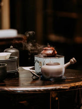 Load image into Gallery viewer, "Tongxin She Teahouse's Caolan Zhilanwang Dancong Tea"