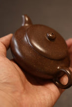 Load image into Gallery viewer, Copy of Mr. Jie Ming's work "Dwarf Pear" Capacity 150cc, old purple clay from the 1970s Zisha Factory