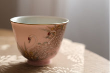 Load image into Gallery viewer, Jingdezhen hand-painted pastel swan gaiwan and teacup