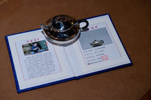 Load image into Gallery viewer, 9999 Pure Silver Handmade 'Three-legged Shi Piao' Teapot/100ml