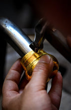 Load image into Gallery viewer, Tongxin She · Start of Spring Pure Gold Teapot | Limited One-of-a-Kind 100cc 120g Handcrafted Collection