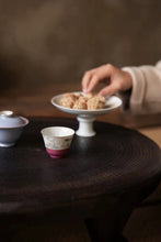 Load image into Gallery viewer, Rouge Red Lotus Pond Mandarin Duck Host Cup.