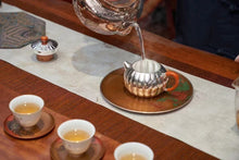 Load image into Gallery viewer, A Teapot Concentrating Essence: The 999 Pure Silver Chrysanthemum Petal Teapot Appreciation