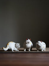 Load image into Gallery viewer, Tea Companions of Gentle Charm · Handmade Purple Clay Cat Tea Pets from Tongxin She紫砂猫咪🐱