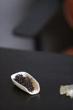 Load image into Gallery viewer, The Beauty of Simplicity and Tranquility in Feizixiao —— Tongxin She Teahouse's Newly Launched 2025 Tongmuguan Black Tea Feizixiao