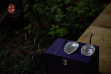 Load image into Gallery viewer, 9999 sterling silver Hung Kee Treasure handmade tea drain, tea basket and tea needle set.