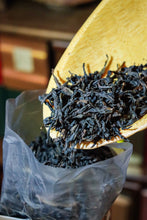 Load image into Gallery viewer, Dragon Boat Festival Special|Tongxinshe Tea House's Unique "Taoxi Dahongpao" Tea Gift Box: A Taste of Oriental Romance in Wuyi Rock Tea