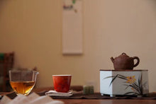 Load image into Gallery viewer, The Exquisite Supporting Role in the World of Ancient Rhyme and Tea Aroma - The Beauty of Tea Mat orchid Hu Cheng/pine Hu Cheng
