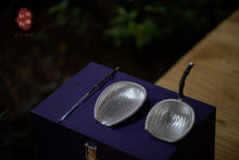 Load image into Gallery viewer, 9999 sterling silver Hung Kee Treasure handmade tea drain, tea basket and tea needle set.