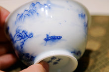 Load image into Gallery viewer, Fine wood kiln hand-painted landscape small Gaiwan