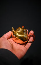 Load image into Gallery viewer, Tongxin She · Start of Spring Pure Gold Teapot | Limited One-of-a-Kind 100cc 120g Handcrafted Collection