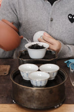 Load image into Gallery viewer, Rare "Niurou" Launched | Tongxinshe Teahouse’s 2025 Niulan Keng Rou Gui with Two Charcoal-Roasted Versions, Presenting Authentic Rock Tea Flavor
