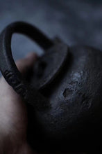 Load image into Gallery viewer, "Yun Po kettle" to everyone. There are two styles with capacities of 550ml and 750ml.