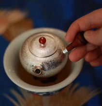 Load image into Gallery viewer, "Small Silver Pot with Retro Hammered Sandalwood Handle and Side Handle" /60ml