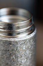 Load image into Gallery viewer, Tongxinshe Teahouse Launches Custom Pure Titanium Thermos Cups - Limited Offer with Peach-Scented Da Hong Pao Gift