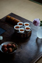 Load image into Gallery viewer, Tongxin She Teahouse Collection Qi Yun Peak Zhengyan Yu Qilin — Rare Heirloom Yancha 玉麒麟