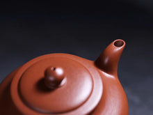 Load image into Gallery viewer, Hui Xiang Yun "Rare Zhu Ni Wu Nian Teapot."
