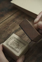 Load image into Gallery viewer, Tongxinshe Teahouse | Presale of Sweet Osmanthus Longjing Tea Launches: A Cup of "Spring Water & Autumn Fragrance" Holds the Essence of Hangzhou's Autumn桂花龙井