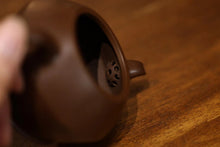 Load image into Gallery viewer, Wang Sai's He Fu Teapot 150cc