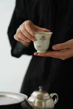 Load image into Gallery viewer, Tongxin She Teahouse Fine Wares: Hand-Painted Famille Rose Butterfly & Blossom, Spring Poetic Charm Encapsulated in Porcelain蝶恋花盖碗杯子
