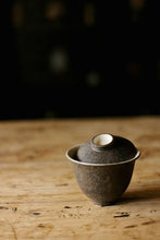 Load image into Gallery viewer, Tongxin She Tea Set Recommendation: The "Kong Ji" Gaiwan, Holding the Long Years