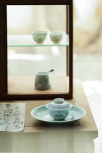 Load image into Gallery viewer, Tongxinshe Teahouse | Doucai Auspicious Cloud Gaiwan: An Elegant and Auspicious Tea Ceremony Affair