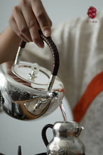 Load image into Gallery viewer, 9999 sterling silver pure handmade insulated Heart Sutra silver pot/心经银壶