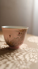 Load image into Gallery viewer, Jingdezhen hand-painted pastel swan gaiwan and teacup