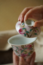 Load image into Gallery viewer, Pastel hand-painted "peach gaiwan"