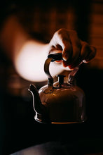 Load image into Gallery viewer, The Small Silver Kettle Paying Tribute to the 1980s: The Integration of Time and Craftsmanship