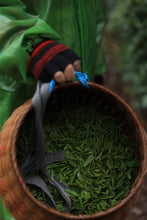 Load image into Gallery viewer, 2026 Premium Sweet Osmanthus Longjing · One Tea Embodies Spring and Autumn, Scent Crafted to Perfection特级桂花龙井