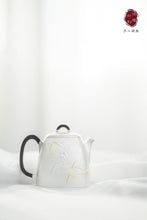 Load image into Gallery viewer, "Hongji Treasures" produces 9999 sterling silver Sifang Qin Quan gold bamboo tea making silver pot