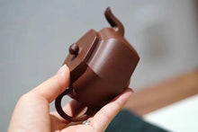 Load image into Gallery viewer, Liufang Palace Lantern Teapot, your tea banquet is still missing such an elegant and delicate square teapot.