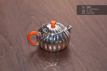 Load image into Gallery viewer, A Teapot Concentrating Essence: The 999 Pure Silver Chrysanthemum Petal Teapot Appreciation