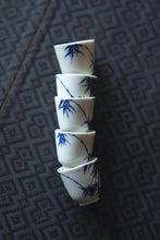 Load image into Gallery viewer, Tongxin Tea House Exclusive | Hand-Painted Blue and White Bamboo Shadow Tea Cup Set