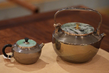 Load image into Gallery viewer, "Winter Boiling Snow" Xueji Seeking Plum pure silver kettle from Hangzhou's century-old Luyi.